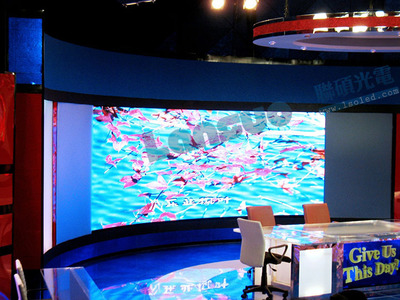 P4與P5高清LED室內(nèi)顯示屏 核心特點(diǎn)與市場報(bào)價(jià)解析